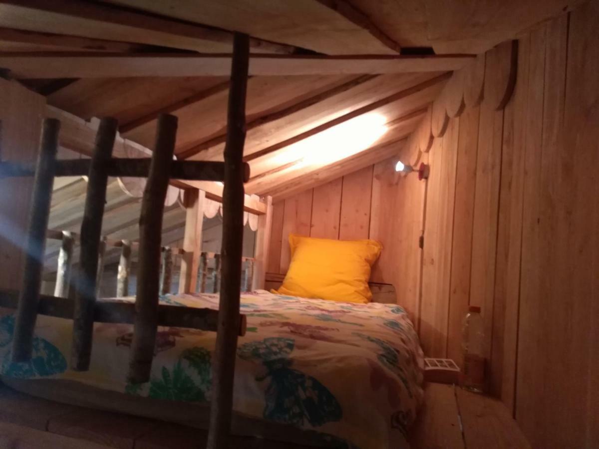 La Fuste Des Garceaux Bed & Breakfast Orconte Exterior photo
